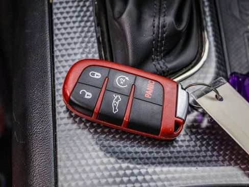 Used 2022 Dodge Charger SRT Hellcat w/ Harman/Kardon Audio Group image 39