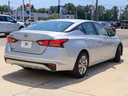 Used 2024 Nissan Altima 2.5 S FWD image 20
