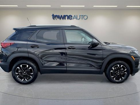 Used 2023 Chevrolet TrailBlazer LT w/ Convenience Package image 6