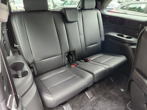 Certified 2026 Hyundai Palisade Limited AWD/4WD image 17