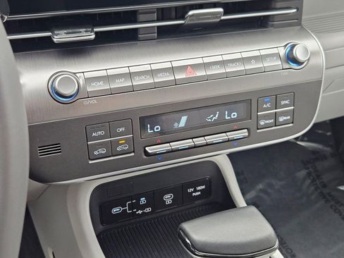 Certified 2025 Hyundai Kona SEL image 21
