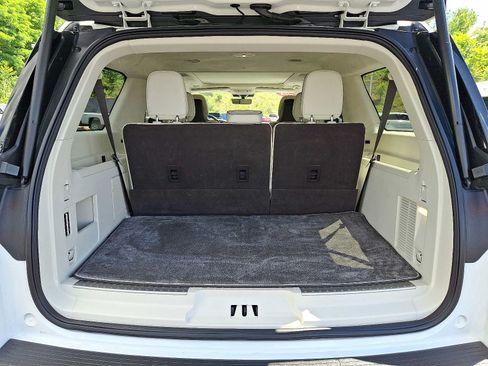 Used 2024 Lincoln Navigator L Black Label AWD/4WD image 28