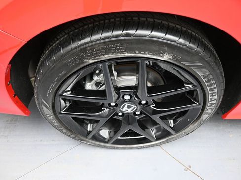 Certified 2025 Honda Civic Sport image 12