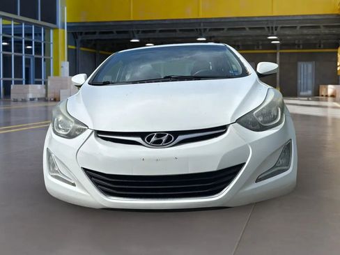 Used 2016 Hyundai Elantra SE w/ Option Group 02 image 2