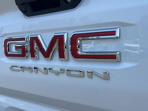 New 2025 GMC Canyon Elevation w/ Convenience Package image 28
