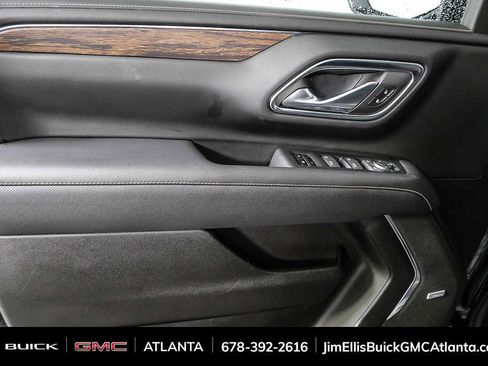 Used 2023 Chevrolet Tahoe Premier image 6