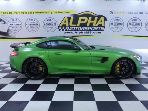 Used 2018 Mercedes-Benz AMG GT R image 38