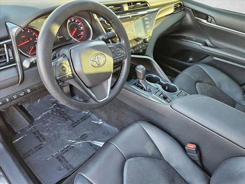 Used 2019 Toyota Camry XSE image 10