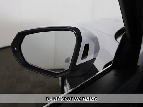 Used 2025 Audi Q3 2.0T Premium image 6