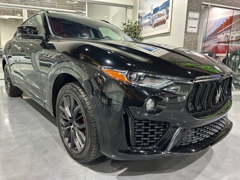Used 2019 Maserati Levante GranSport AWD/4WD image 20