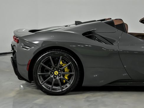 Used 2024 Ferrari SF90 Spider image 12