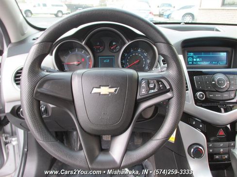 Used 2012 Chevrolet Cruze LS w/ Connectivity Package image 18