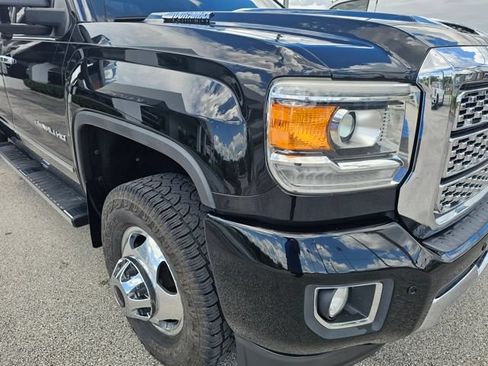 Used 2018 GMC Sierra 3500 Denali w/ Duramax Plus Package AWD/4WD image 12