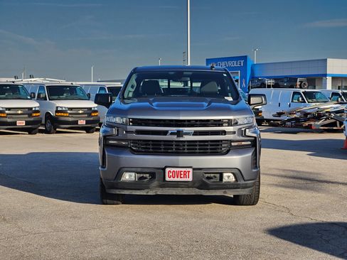 Used 2020 Chevrolet Silverado 1500 RST w/ Texas Edition AWD/4WD image 2