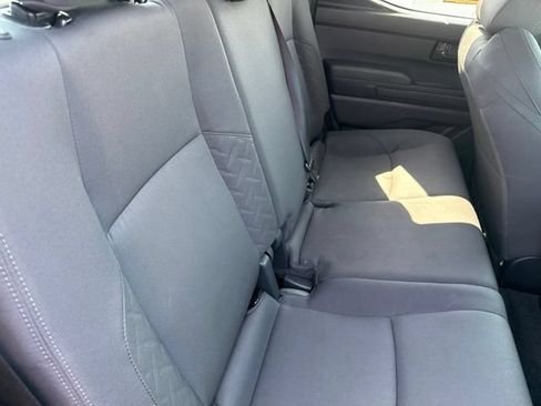 Used 2025 Toyota Tacoma SR5 AWD/4WD image 19