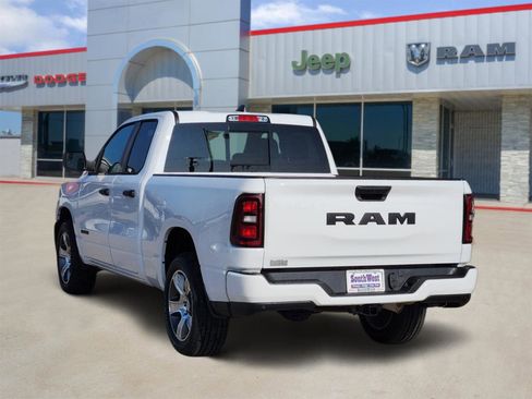 New 2026 RAM 1500 Express image 4