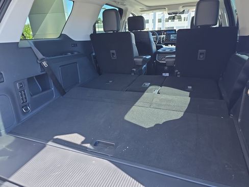 Used 2025 Ford Expedition Platinum w/ Driver's Package image 36