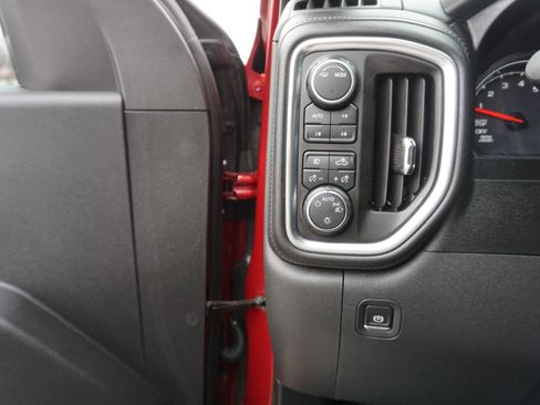Used 2020 Chevrolet Silverado 1500 RST AWD/4WD image 20