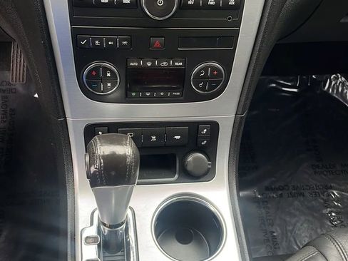 Used 2011 GMC Acadia SLT AWD/4WD image 18