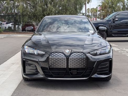New 2026 BMW i4 eDrive40 w/ M Sport Package RWD image 4