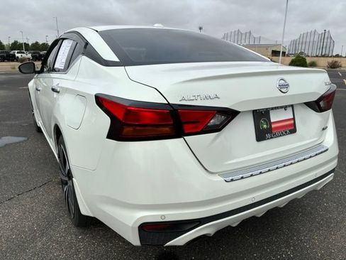 Certified 2021 Nissan Altima 2.5 Platinum AWD/4WD image 4