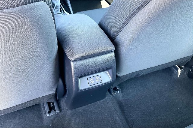 Used 2026 Toyota Corolla LE FWD image 25