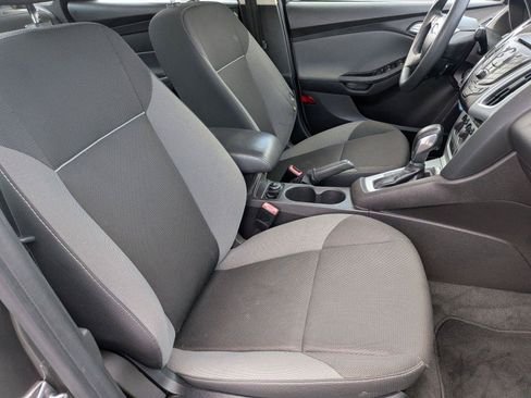 Used 2012 Ford Focus SE FWD image 31