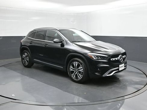 Certified 2025 Mercedes-Benz GLA 250 image 26