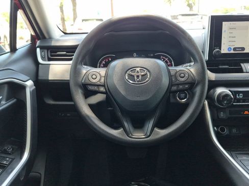 Used 2025 Toyota RAV4 XLE FWD image 13