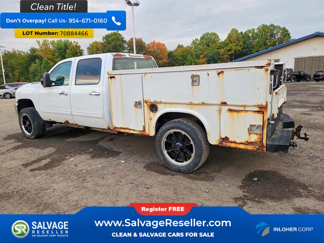 Used 2011 Chevrolet Silverado 3500 LT AWD/4WD image 3