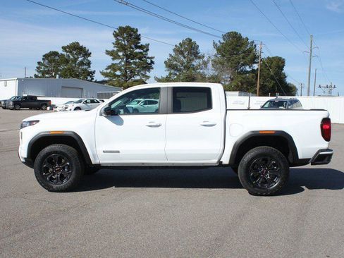 New 2025 GMC Canyon Elevation w/ Convenience Package image 2