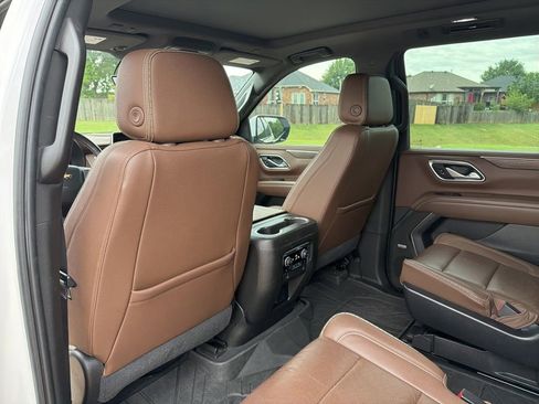 Used 2021 Chevrolet Tahoe High Country AWD/4WD image 19