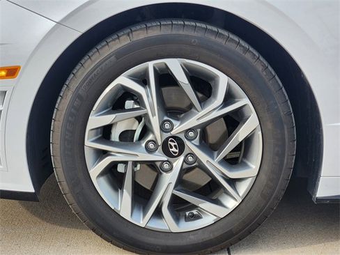 Certified 2023 Hyundai Sonata SEL w/ Convenience Package image 7