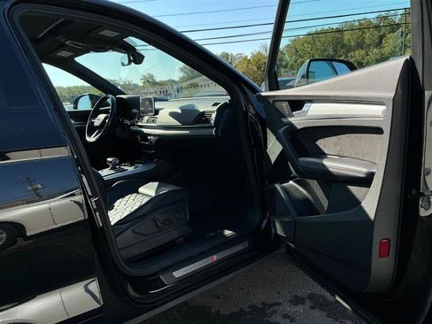 Used 2019 Audi SQ5 Prestige w/ Prestige Package AWD/4WD image 33