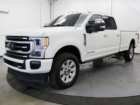 Used 2020 Ford F350 Platinum AWD/4WD image 3