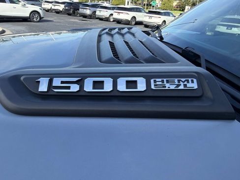 Used 2019 RAM 1500 Laramie AWD/4WD image 8