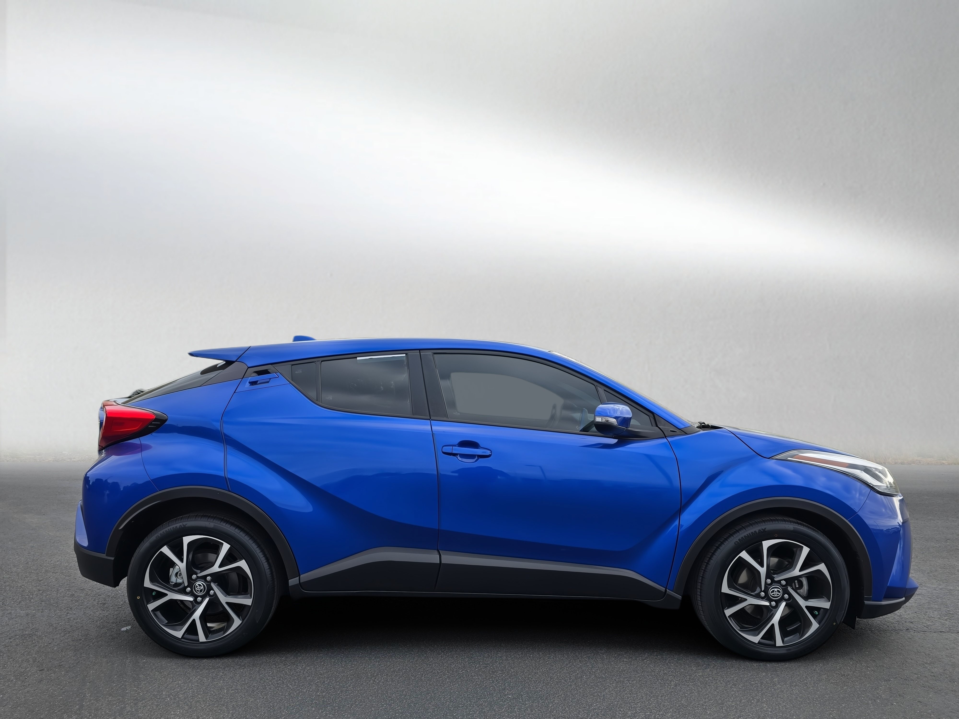 Certified 2021 Toyota C-HR XLE FWD image 7