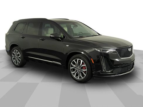 Used 2024 Cadillac XT6 Sport w/ Technology Package AWD/4WD image 8