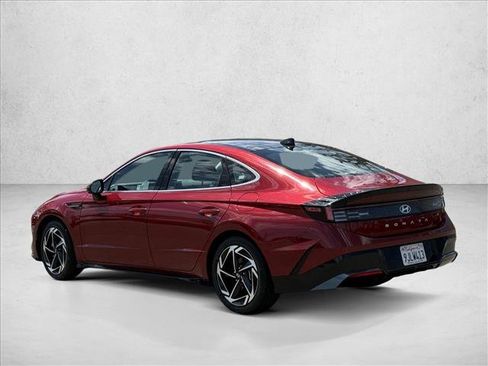 Certified 2024 Hyundai Sonata SEL w/ Convenience Package FWD image 7