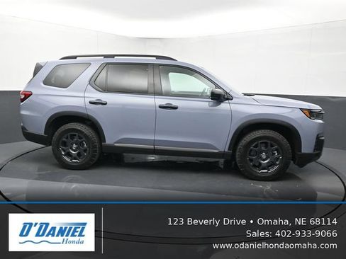 Used 2026 Honda Pilot TrailSport image 7
