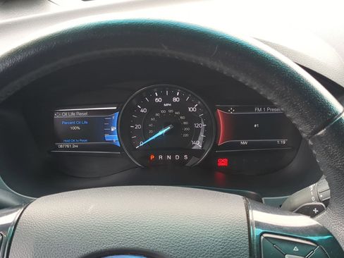 Used 2016 Ford Explorer XLT w/ Equipment Group 202A image 14