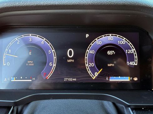 Used 2023 Jeep Grand Cherokee L Laredo image 19