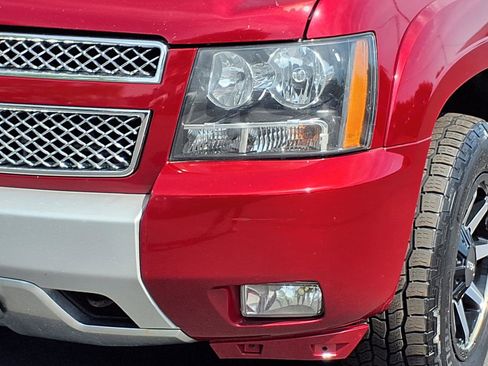 Used 2012 Chevrolet Suburban LT w/ Suspension Package, Off-Road AWD/4WD image 32