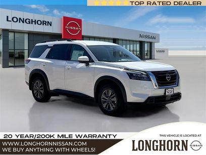 New 2025 Nissan Pathfinder SV