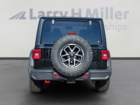 New 2025 Jeep Wrangler Rubicon w/ Convenience Group image 5