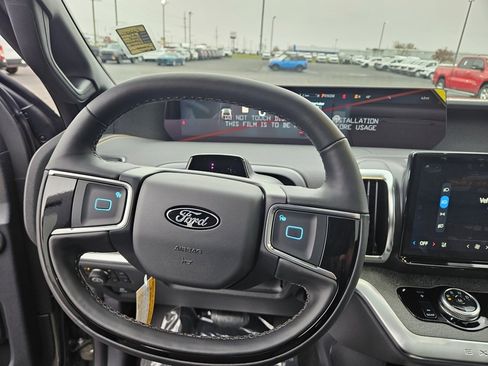 New 2025 Ford Expedition Tremor image 17