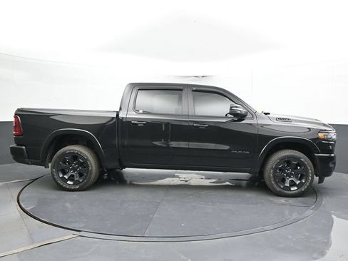 Used 2025 RAM 1500 Big Horn AWD/4WD image 4
