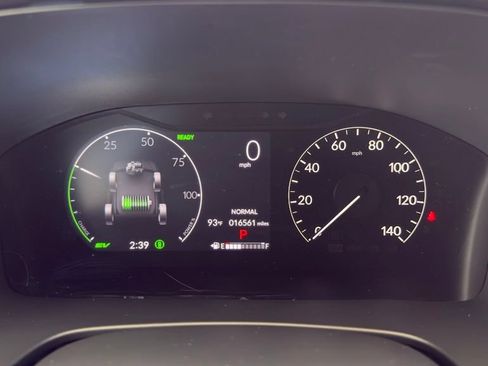Used 2025 Honda CR-V Sport Touring image 24