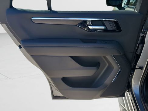 New 2026 Chevrolet Tahoe LS image 43