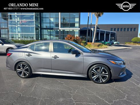 Used 2022 Nissan Sentra SR image 1